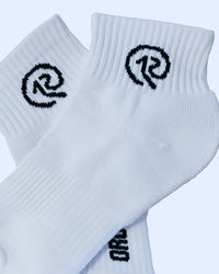 White ORU ankle sock with ribbed cuff and logo, cotton blend, single pair for gym or casual wear