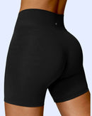 ORU MIKA SHORT